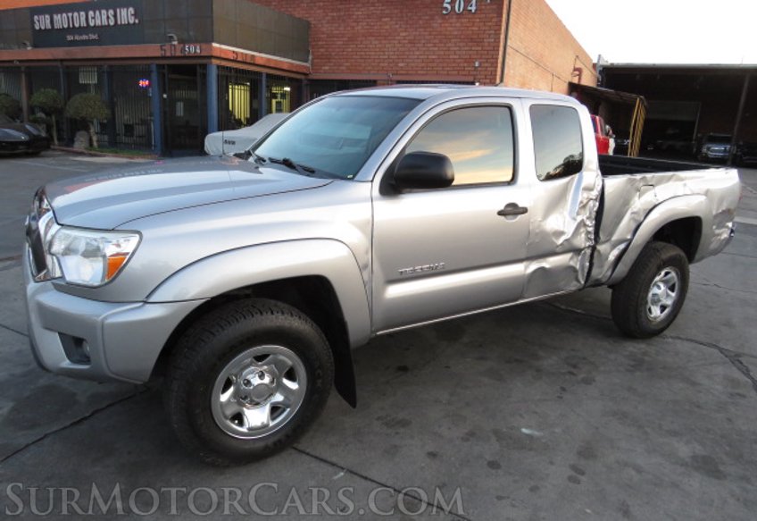 2014 Toyota Tacoma - Image 2