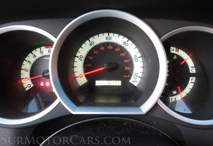 2014 Toyota Tacoma - Image 31