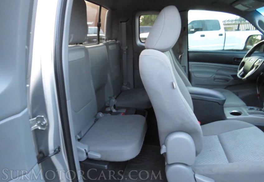 2014 Toyota Tacoma - Image 30