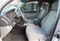 2014 Toyota Tacoma - Image 25