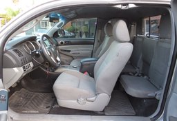 2014 Toyota Tacoma - Image 23