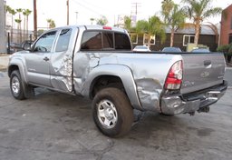 2014 Toyota Tacoma - Image 8