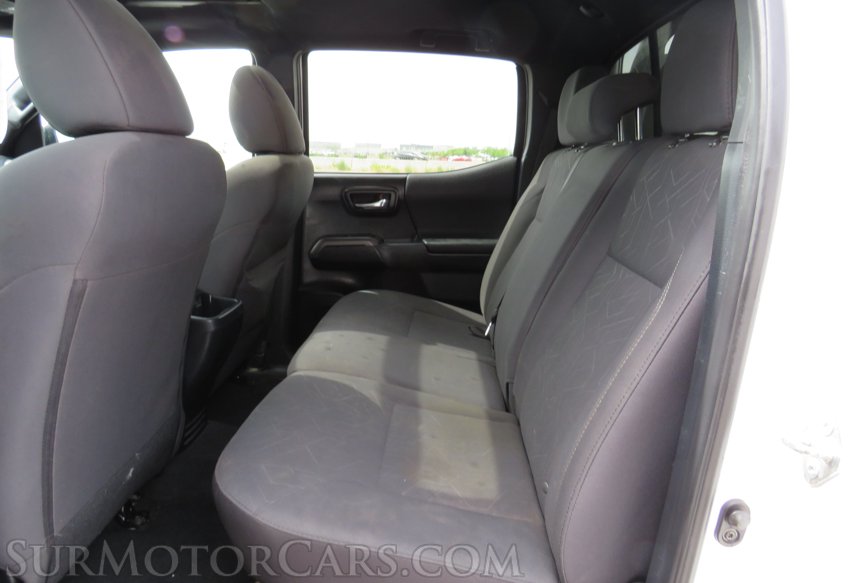 2017 Toyota Tacoma - Image 31