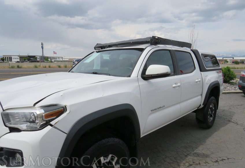 2017 Toyota Tacoma - Image 14