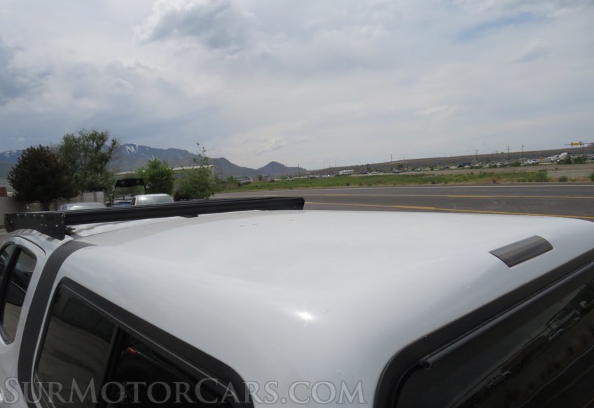 2017 Toyota Tacoma - Image 18