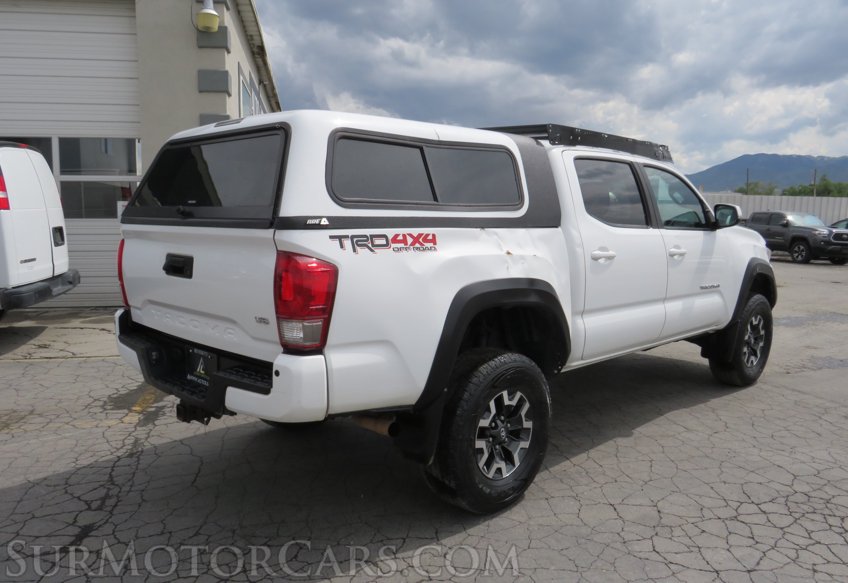 2017 Toyota Tacoma - Image 8