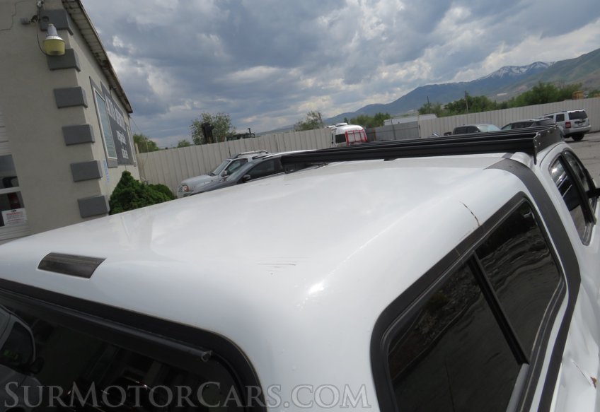 2017 Toyota Tacoma - Image 19