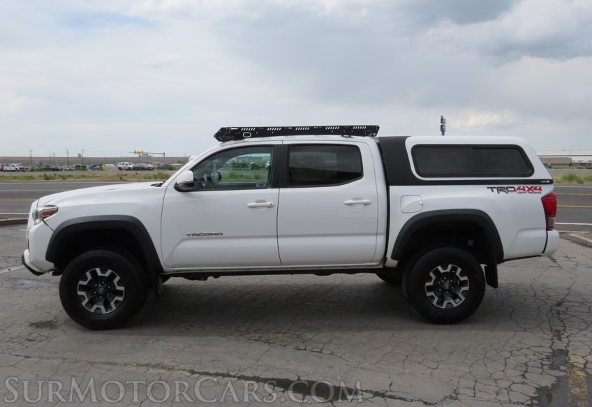 2017 Toyota Tacoma - Image 9