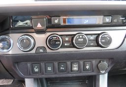 2017 Toyota Tacoma - Image 41