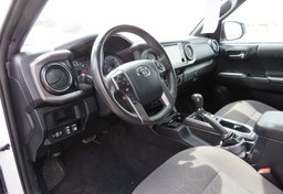 2017 Toyota Tacoma - Image 27