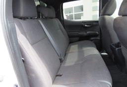 2017 Toyota Tacoma - Image 32