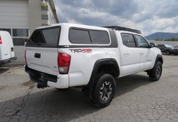 2017 Toyota Tacoma - Image 8