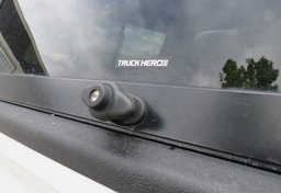 2017 Toyota Tacoma - Image 20