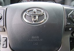 2017 Toyota Tacoma - Image 36