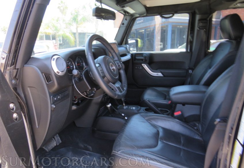 2013 Jeep Wrangler Unlimited - Image 20