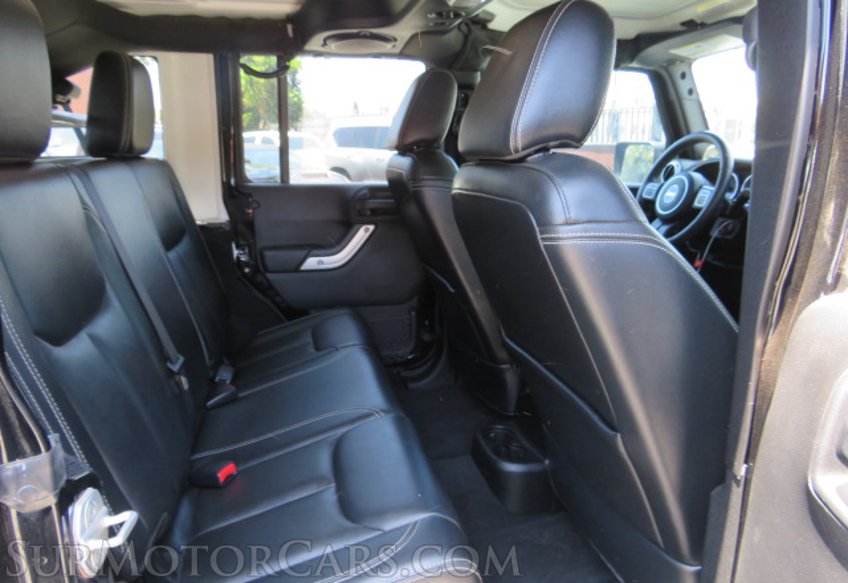 2013 Jeep Wrangler Unlimited - Image 28