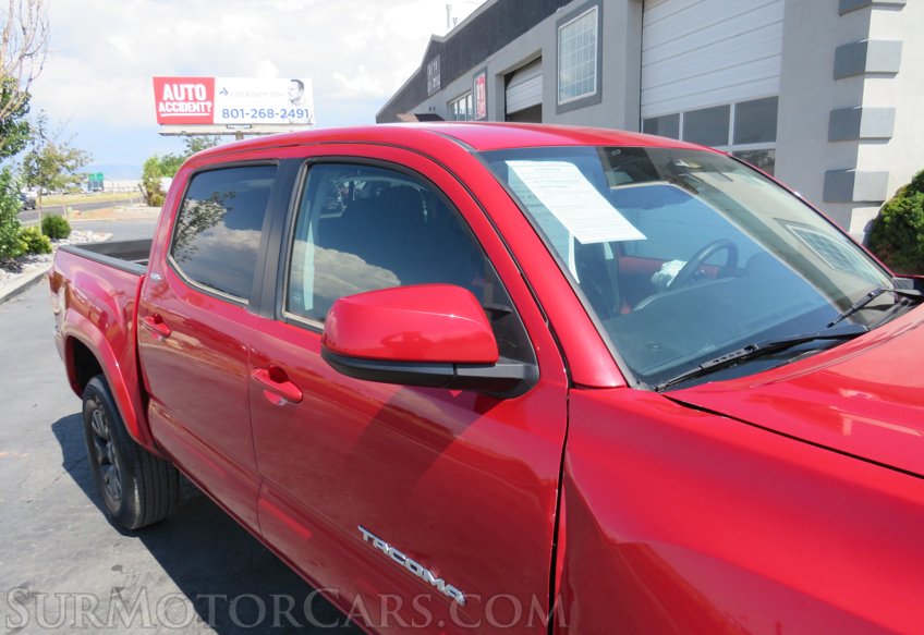 2022 Toyota Tacoma 4WD - Image 13