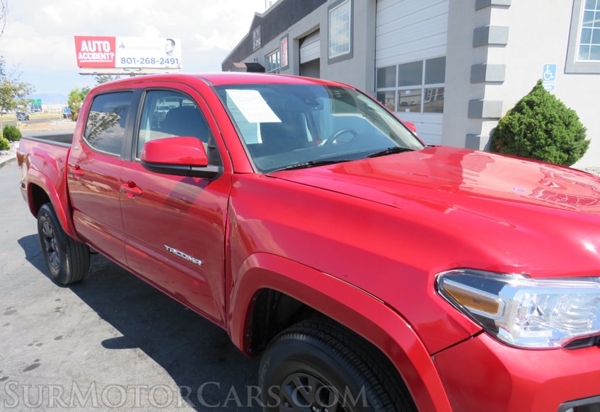 2022 Toyota Tacoma 4WD - Image 12
