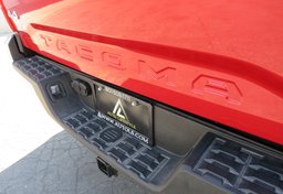 2022 Toyota Tacoma 4WD - Image 23