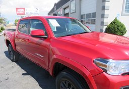 2022 Toyota Tacoma 4WD - Image 12
