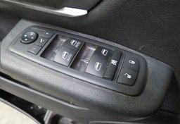 2020 Ram 1500 - Image 40