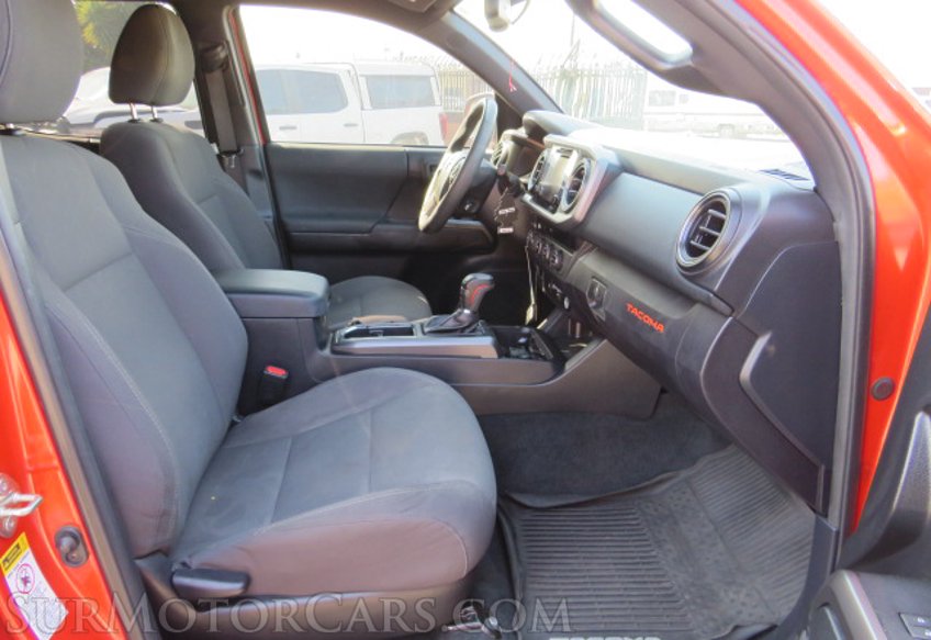 2017 Toyota Tacoma - Image 24