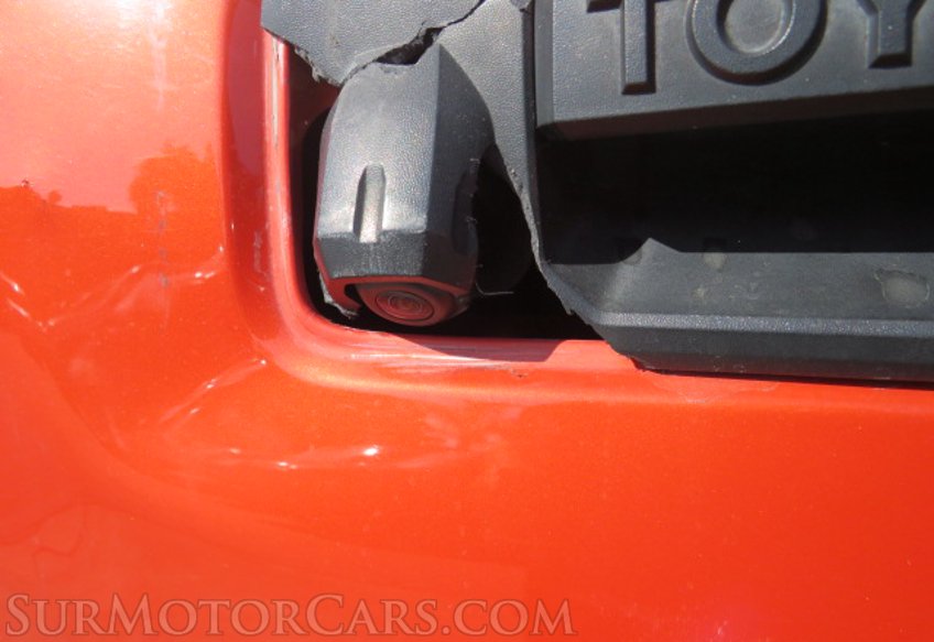 2017 Toyota Tacoma - Image 29