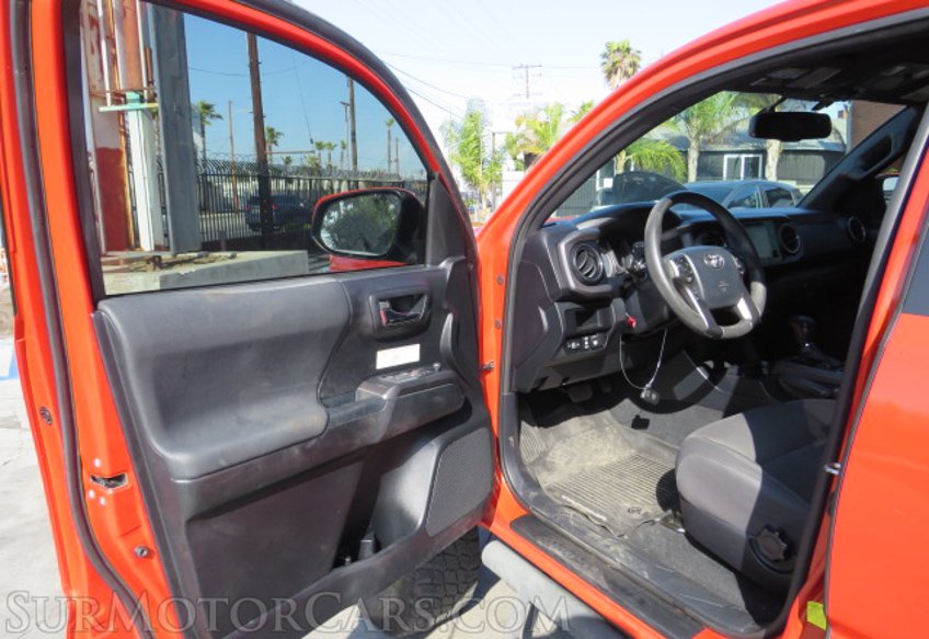 2017 Toyota Tacoma - Image 18