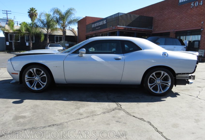 2020 Dodge Challenger - Image 11