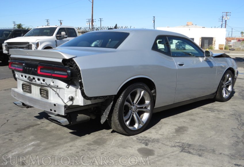 2020 Dodge Challenger - Image 8