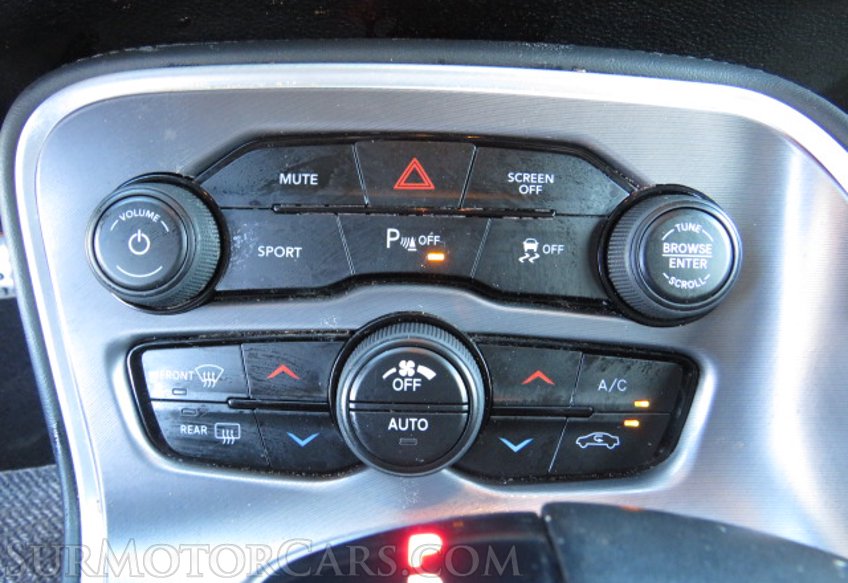 2020 Dodge Challenger - Image 38