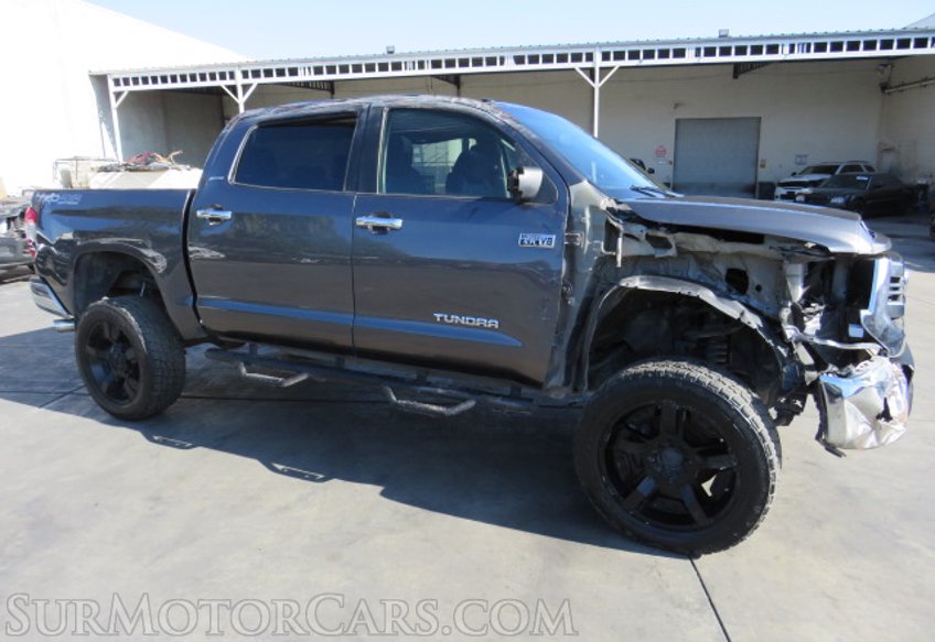 2015 Toyota Tundra 4WD Truck - Image 2
