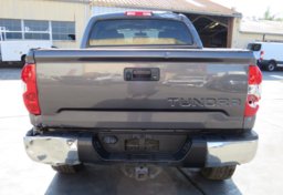 2015 Toyota Tundra 4WD Truck - Image 9
