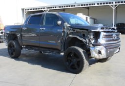 2015 Toyota Tundra 4WD Truck - Image 4