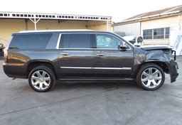 2016 Cadillac Escalade ESV - Image 5