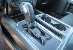 2017 Ford F-150 - Image 44