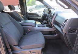 2017 Ford F-150 - Image 29