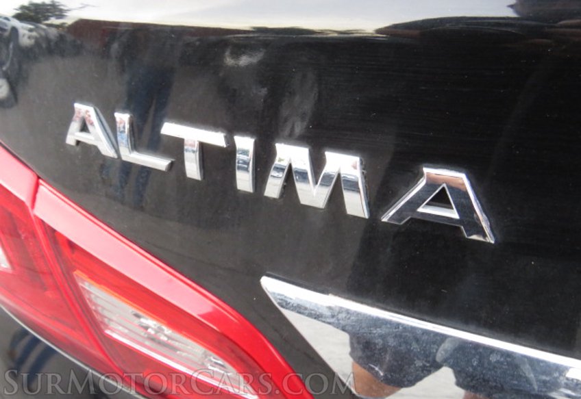 2018 Nissan Altima - Image 19