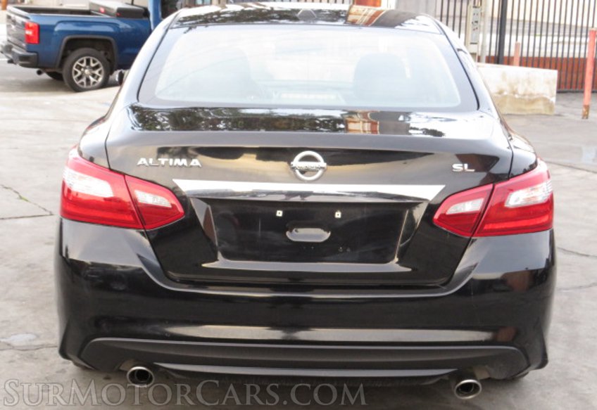 2018 Nissan Altima - Image 12