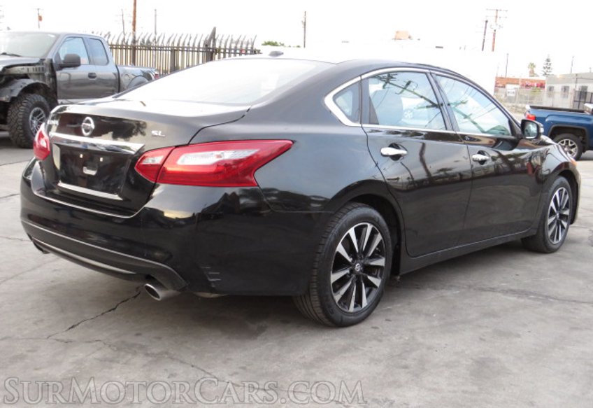 2018 Nissan Altima - Image 10