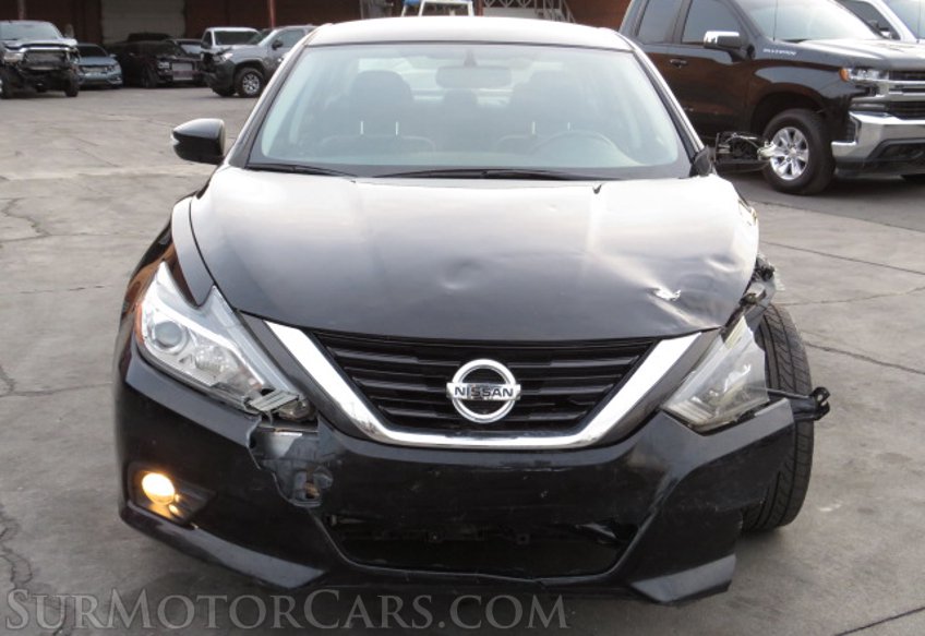 2018 Nissan Altima - Image 14