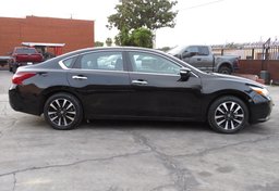 2018 Nissan Altima - Image 5