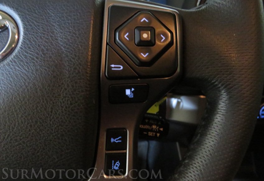 2019 Toyota Tacoma - Image 32