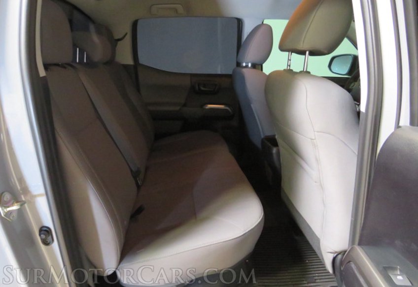 2019 Toyota Tacoma - Image 29