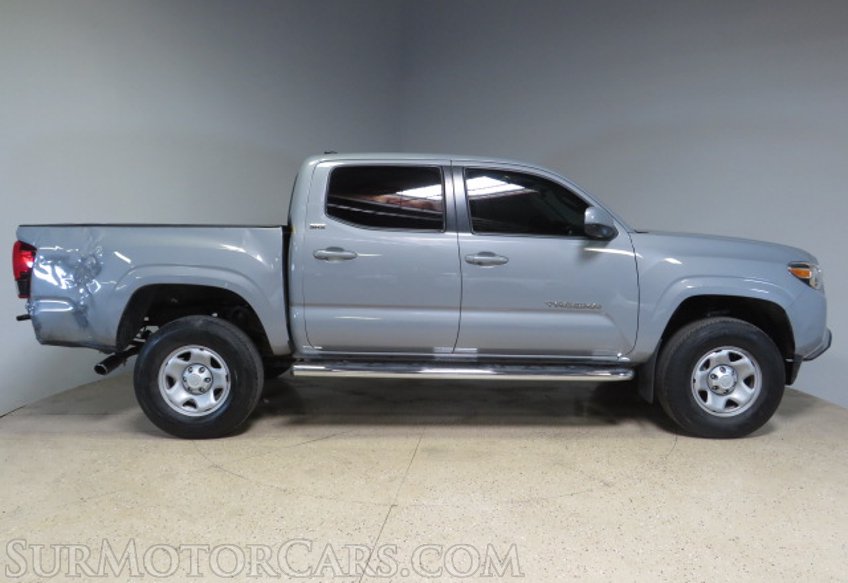 2019 Toyota Tacoma - Image 12