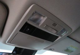 2019 Toyota Tacoma - Image 38