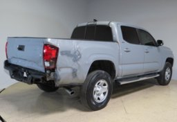 2019 Toyota Tacoma - Image 8