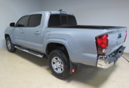 2019 Toyota Tacoma - Image 5