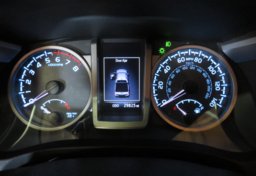 2019 Toyota Tacoma - Image 30