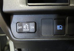 2019 Toyota Tacoma - Image 37